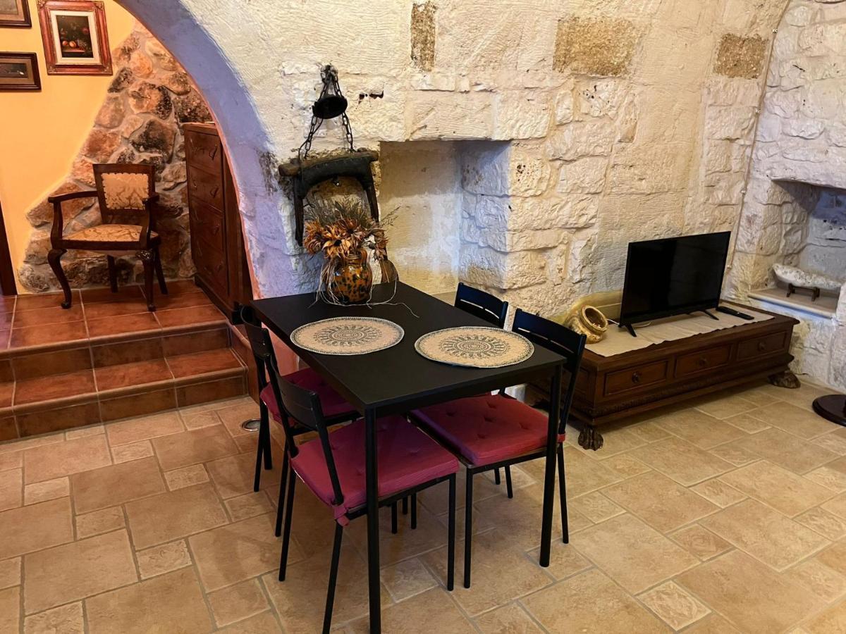 Case Vacanza E Camere In Villa Isabella Con Parcheggio Custodito E Wifi Джоя-дель-Колле Экстерьер фото