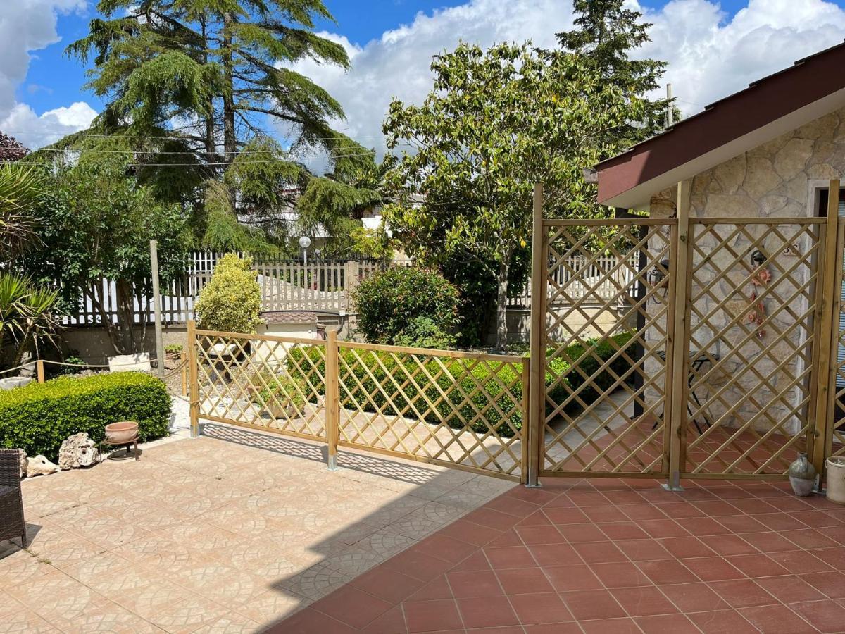Case Vacanza E Camere In Villa Isabella Con Parcheggio Custodito E Wifi Джоя-дель-Колле Экстерьер фото