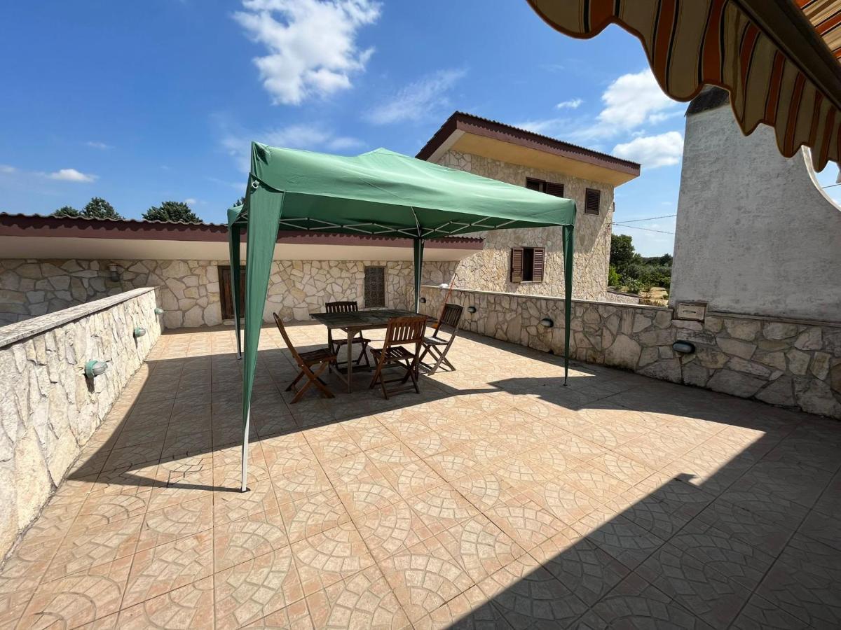 Case Vacanza E Camere In Villa Isabella Con Parcheggio Custodito E Wifi Джоя-дель-Колле Экстерьер фото
