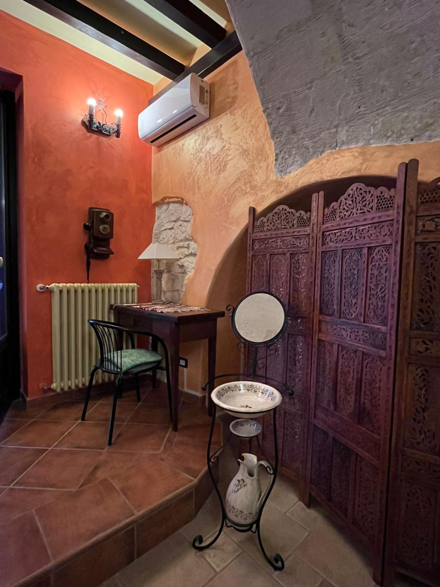 Case Vacanza E Camere In Villa Isabella Con Parcheggio Custodito E Wifi Джоя-дель-Колле Экстерьер фото